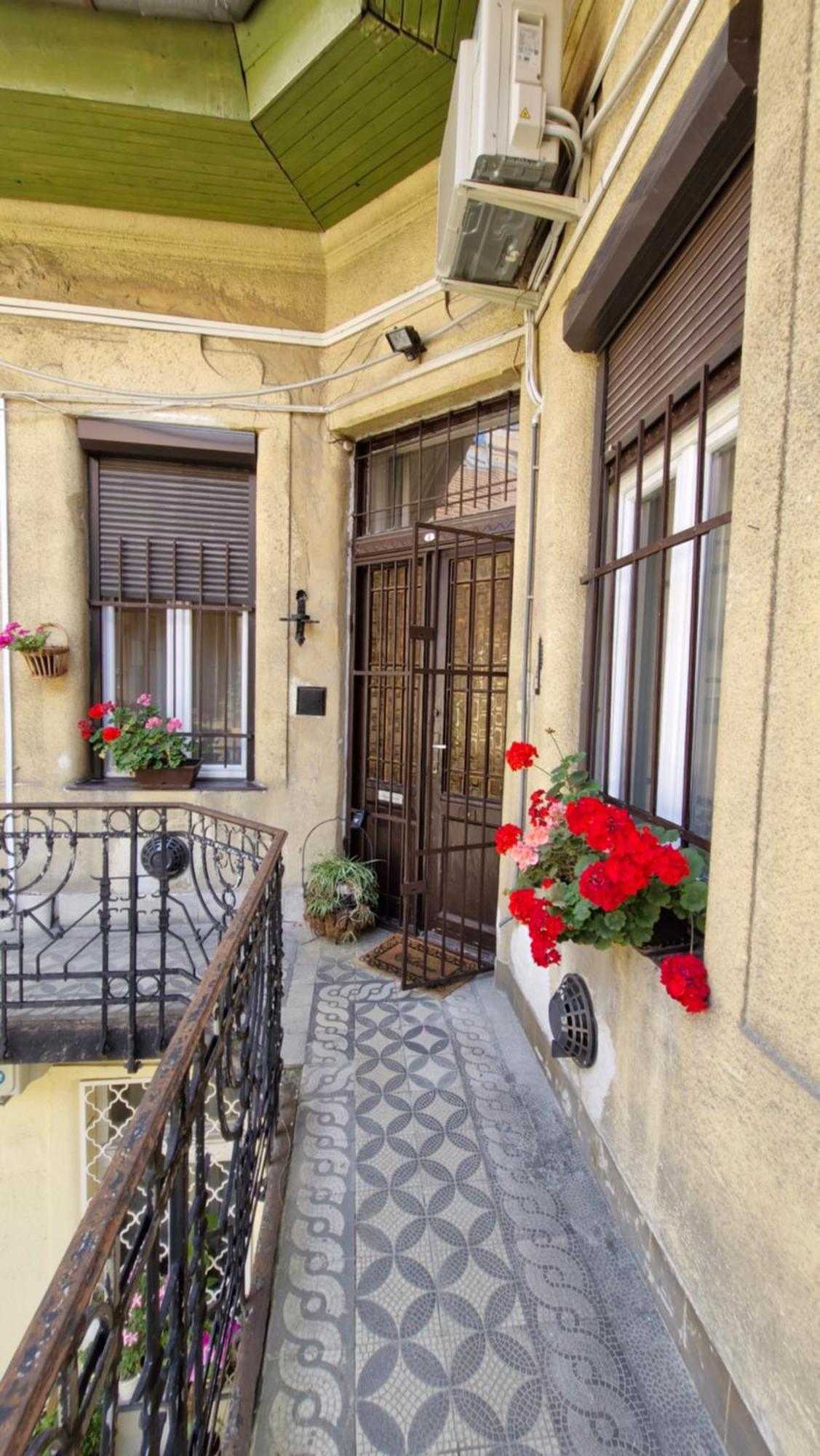 Center Royalty Apartamento *